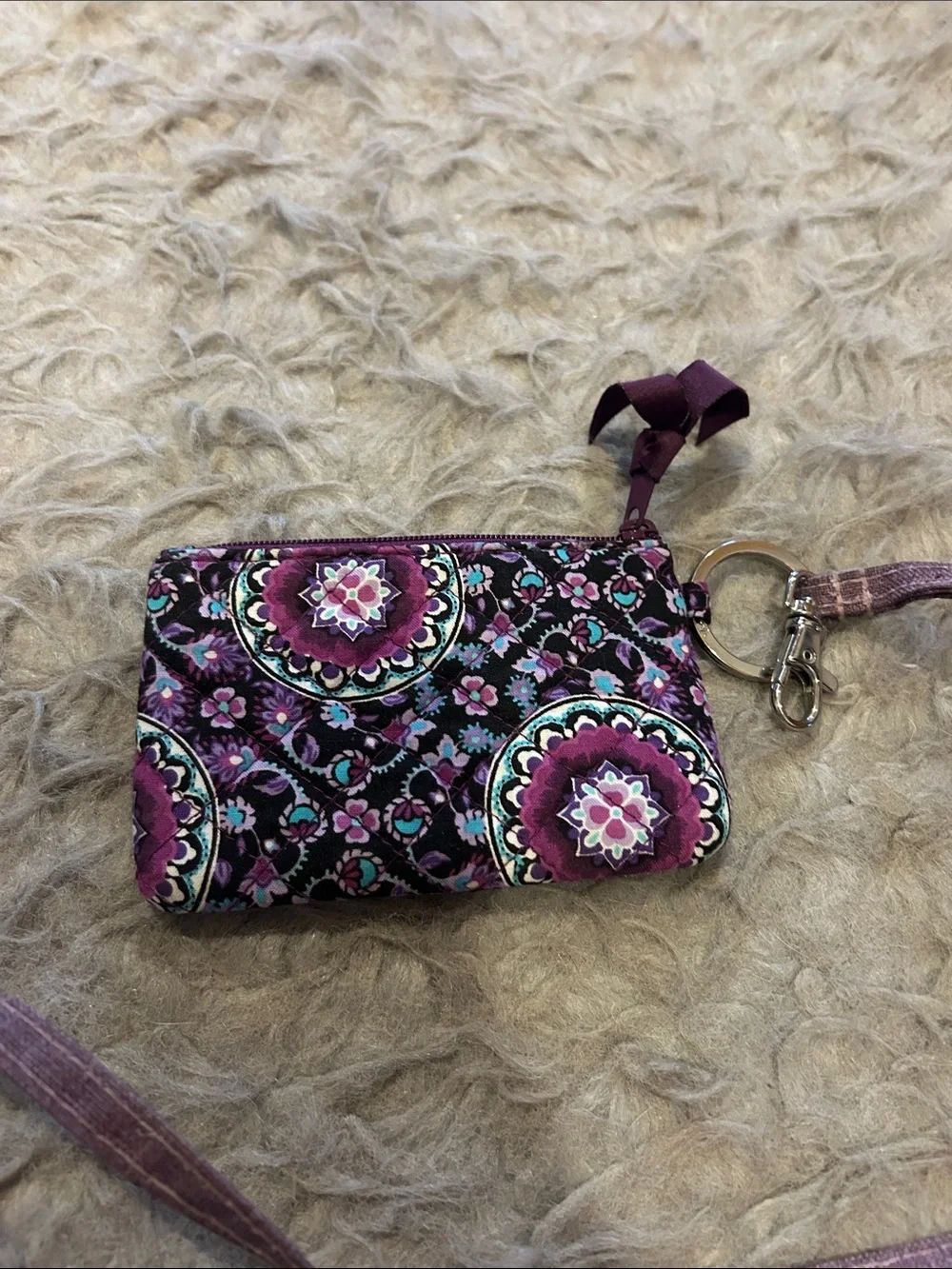 Vera Bradley Lilac Medallion Zip ID Case And Lanyard - Picture 2 of 5